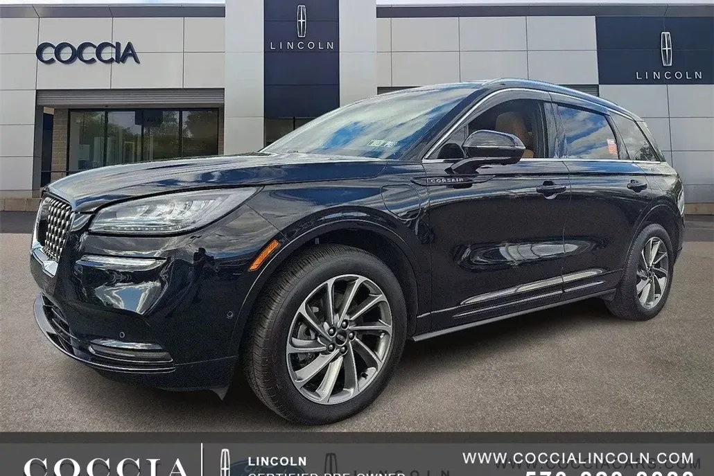 2022 Lincoln Corsair Grand Touring photo 1