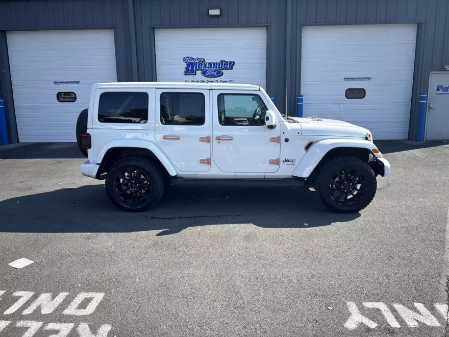 2021 Jeep Wrangler 4xe Sahara High Altitude photo 1