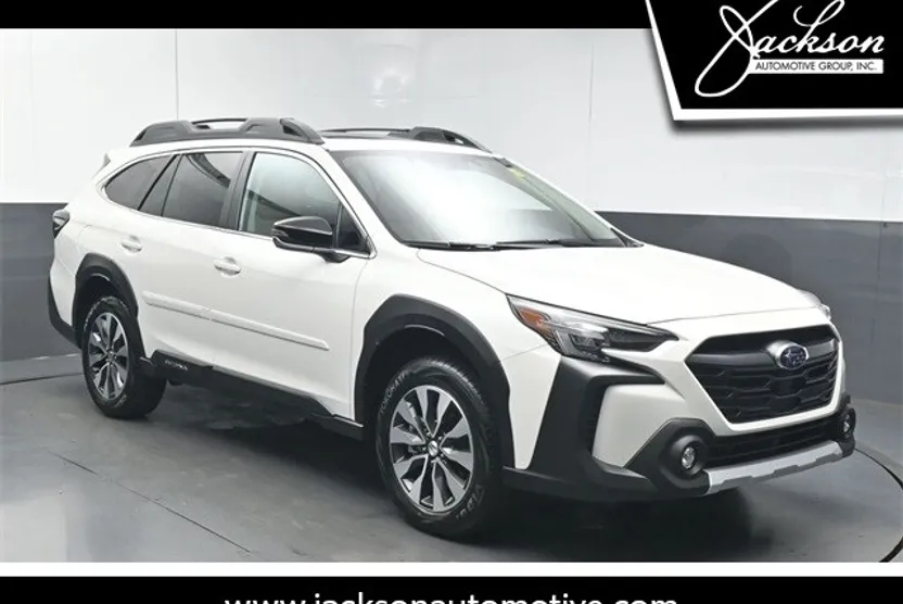 2025 Subaru Outback Limited XT photo 1