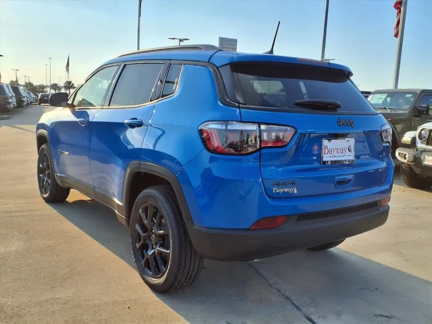 2026 Jeep Compass Latitude Altitude photo 1