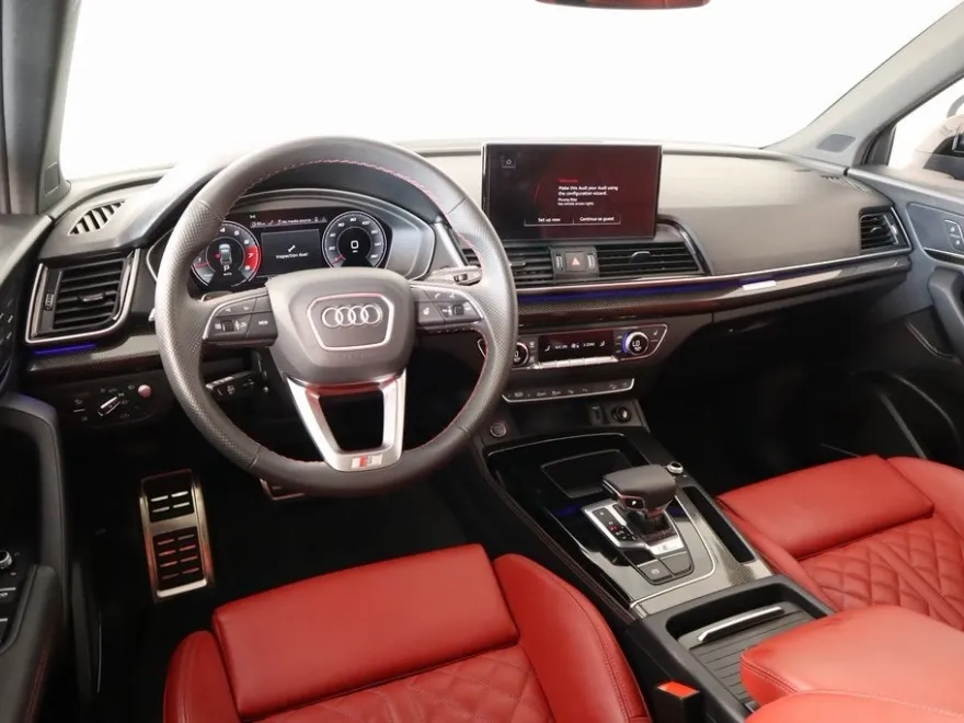 2024 Audi SQ5 Prestige photo 1