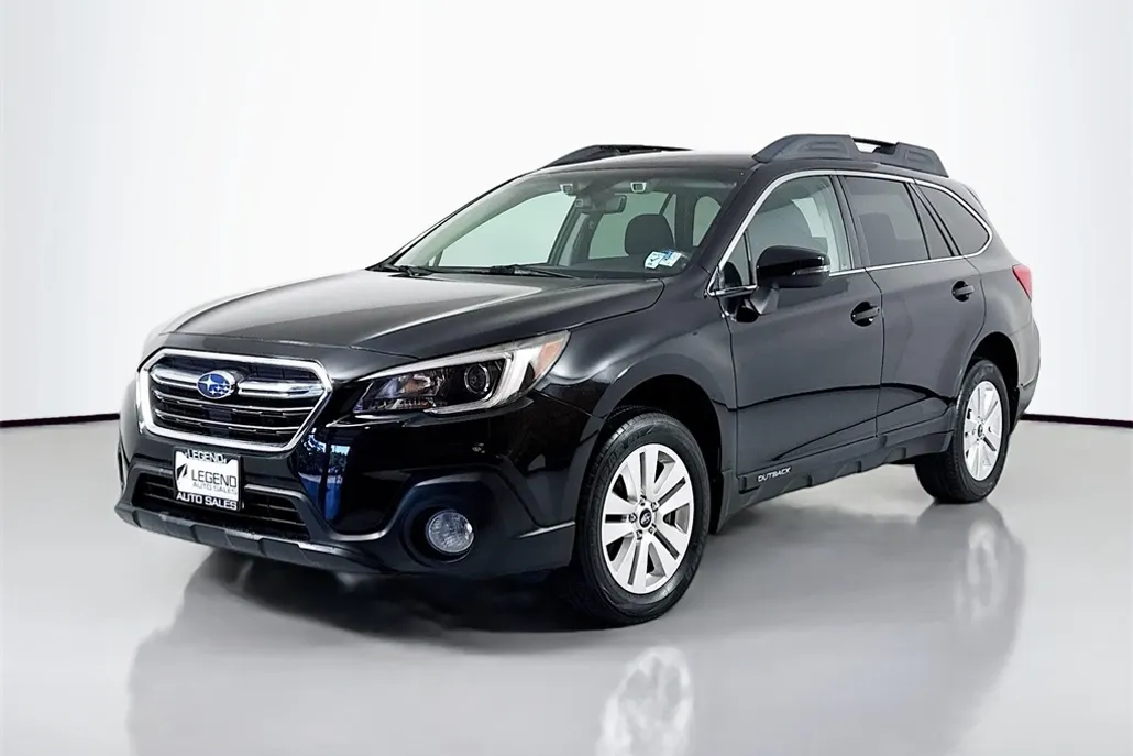 2018 Subaru Outback 2.5i Premium photo 1