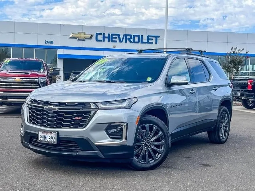 2023 Chevrolet Traverse RS photo 1