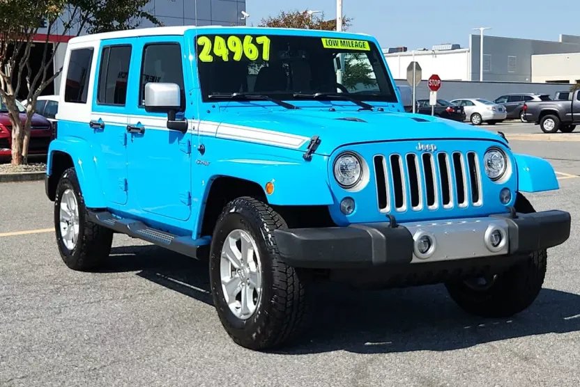 2017 Jeep Wrangler Unlimited Chief Sport photo 1