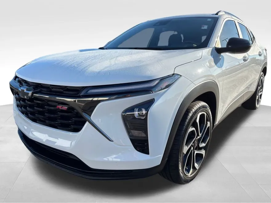 2024 Chevrolet Trax photo 1