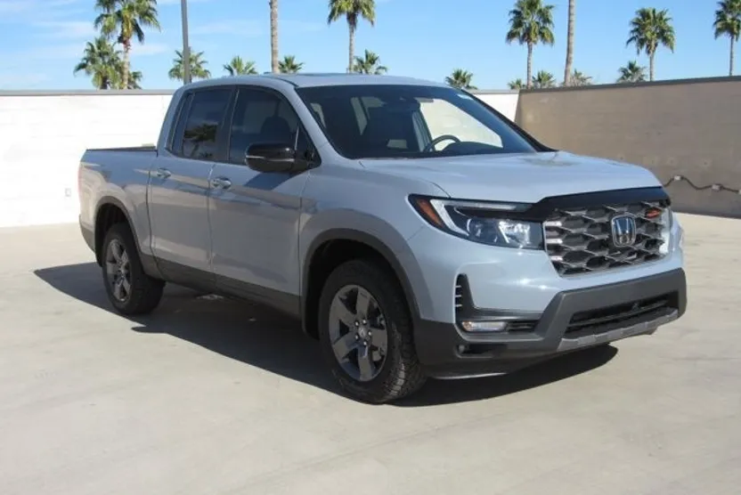 2026 Honda Ridgeline TrailSport photo 1