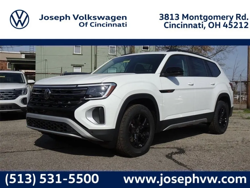 2025 Volkswagen Atlas Peak Edition SE photo 1