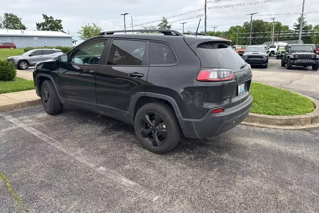 2021 Jeep Cherokee Altitude photo 1