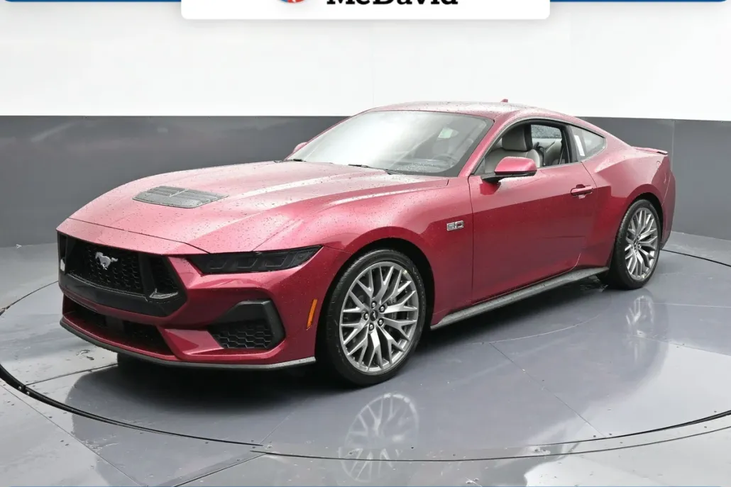 2025 Ford Mustang GT Premium photo 1