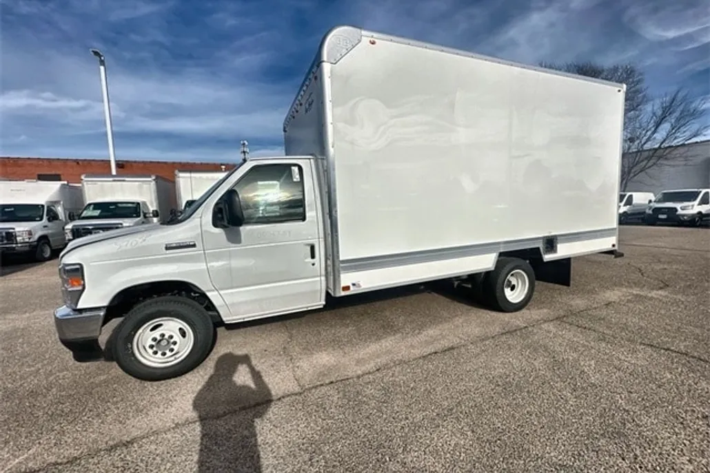 2025 Ford E-350 Base photo 1