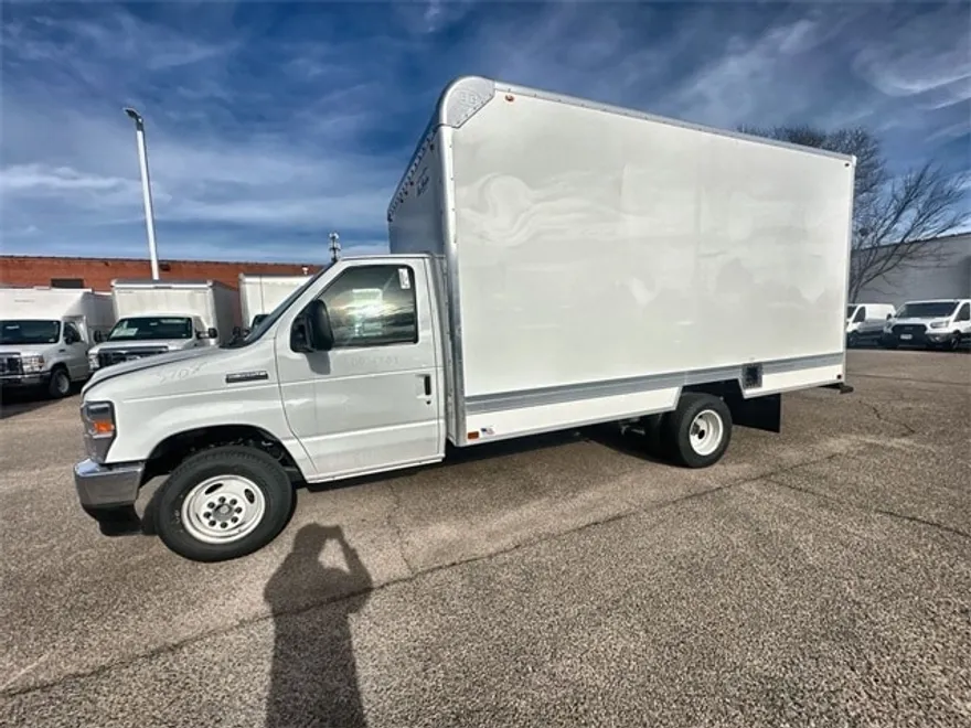 2025 Ford E-350 Base photo 1