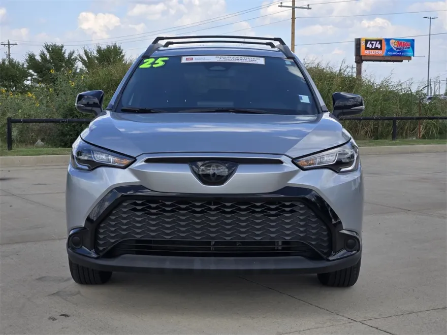 2025 Toyota Corolla Hybrid SE photo 1