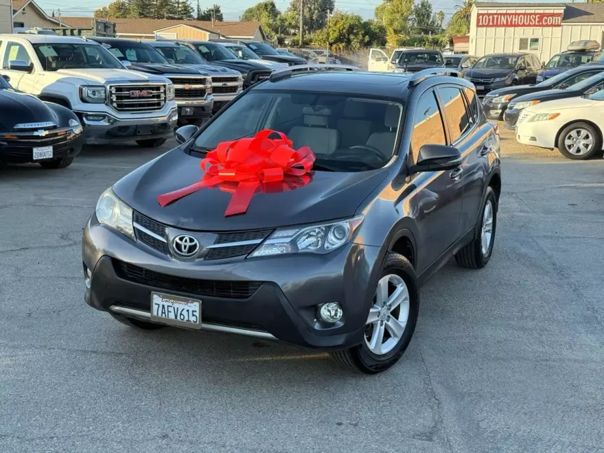 2013 Toyota RAV4 XLE Sport photo 1