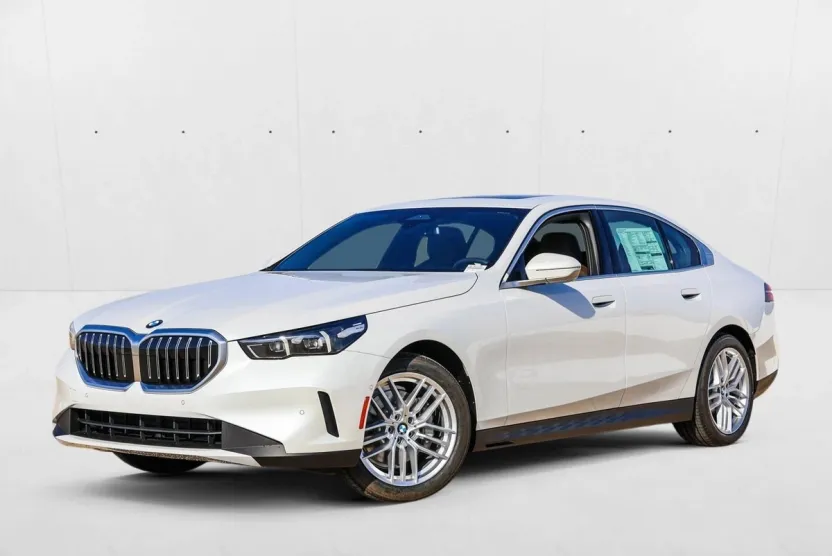 2025 Bmw 530i xDrive Sedan photo 1