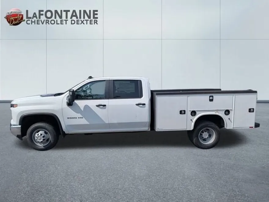 2025 Chevrolet Silverado 3500HD Work Truck photo 1
