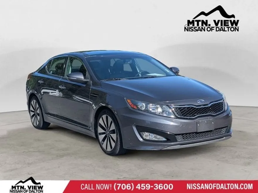 2011 Kia Optima SX photo 1
