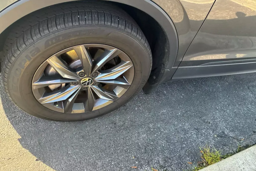 2022 Volkswagen Tiguan SE photo 1