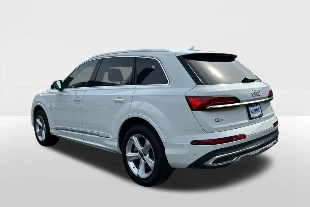 2024 Audi Q7 45 Premium Plus photo 1