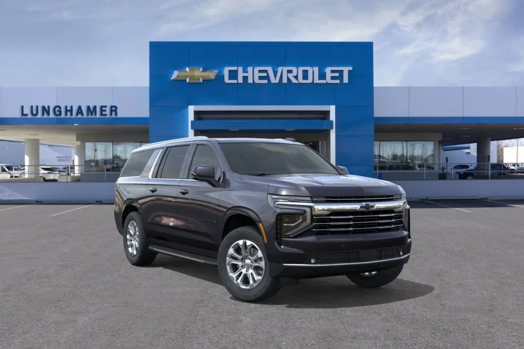 2025 Chevrolet Suburban LT photo 1