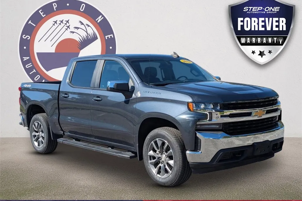 2022 Chevrolet Silverado 1500 LT photo 1