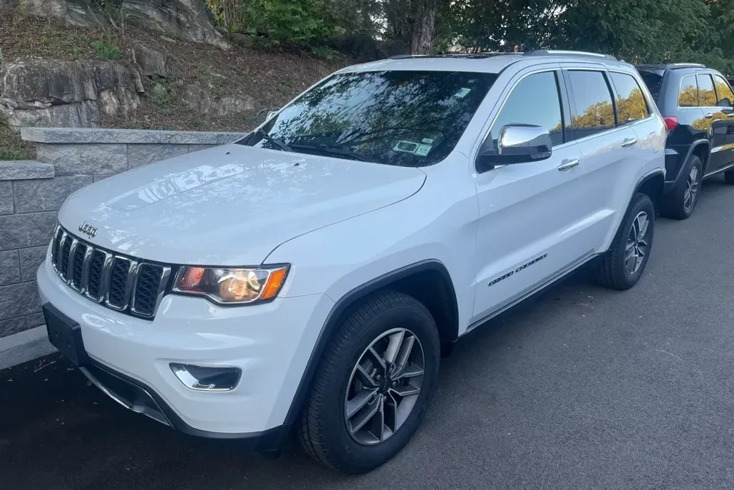 2020 Jeep Grand Cherokee Limited photo 1