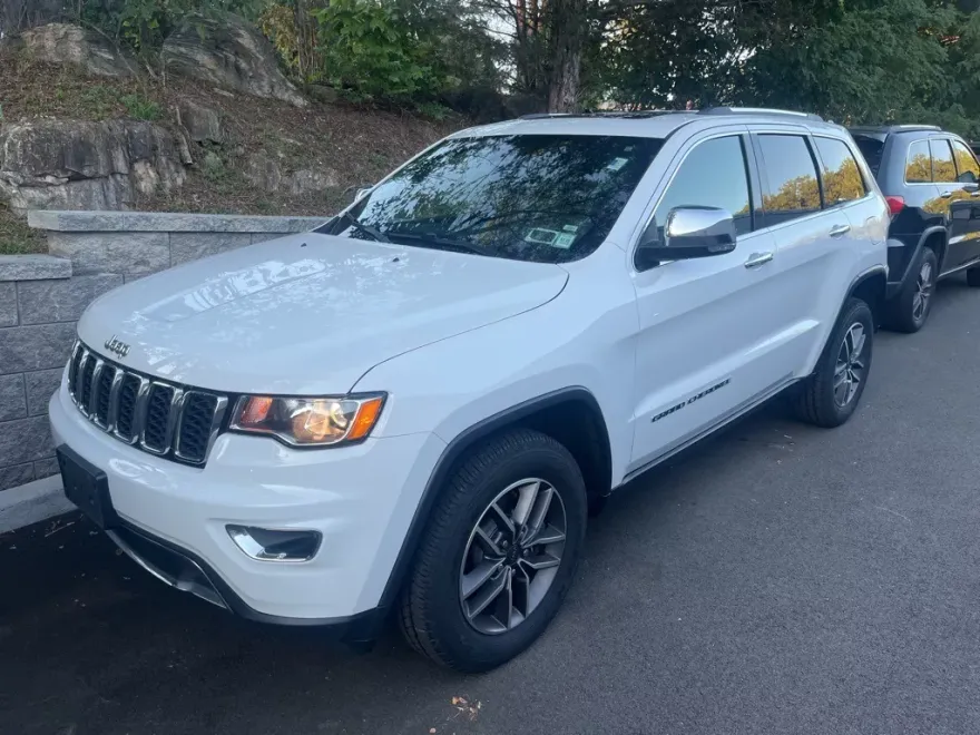 2020 Jeep Grand Cherokee Limited photo 1