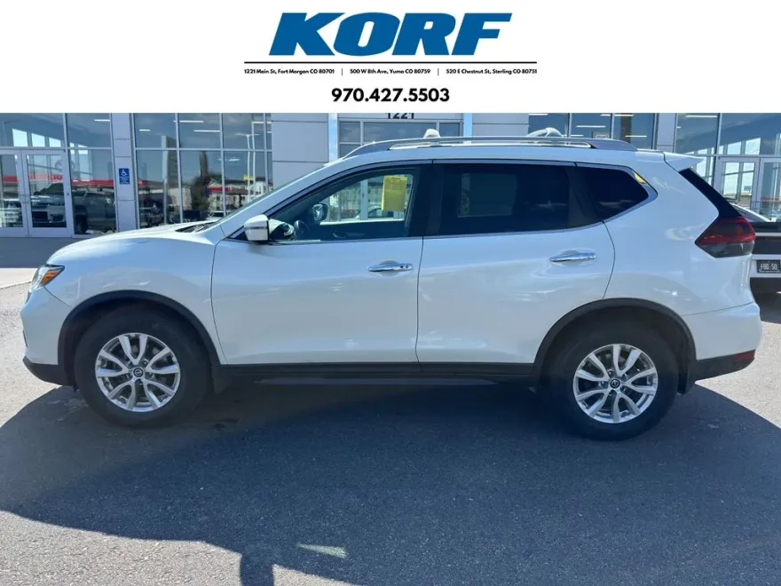 2020 Nissan Rogue SV photo 1