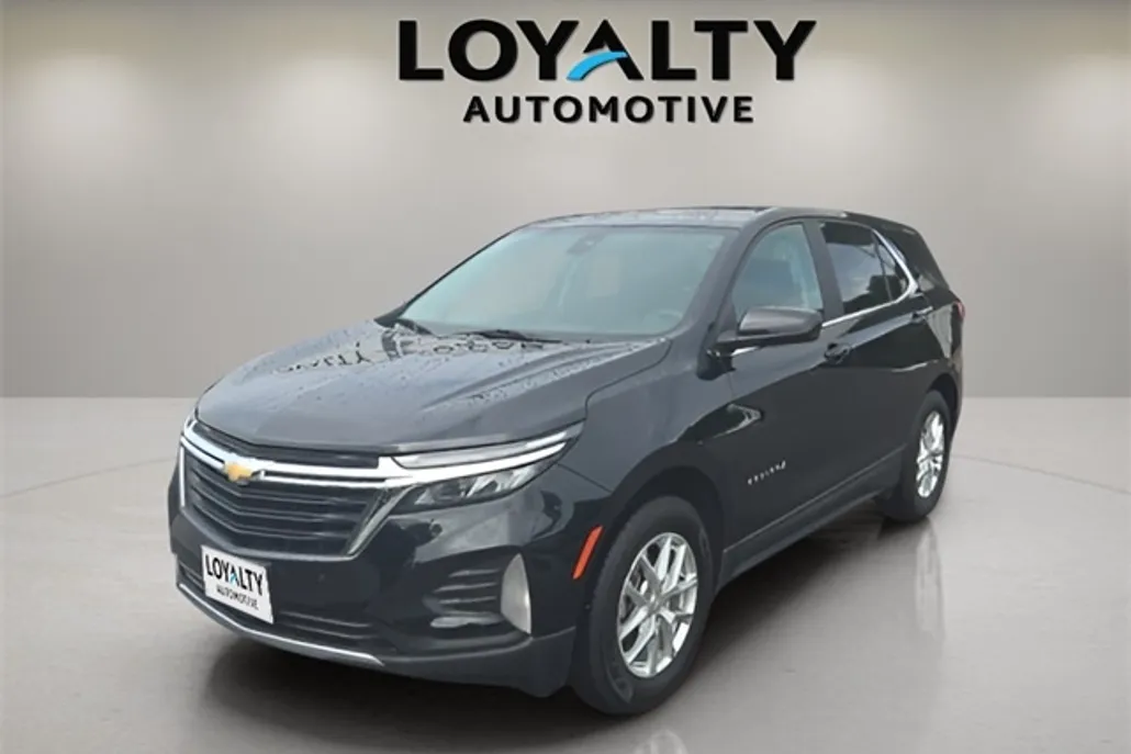 2023 Chevrolet Equinox LT photo 1