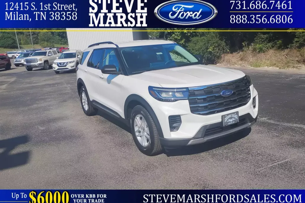 2025 Ford Explorer photo 1