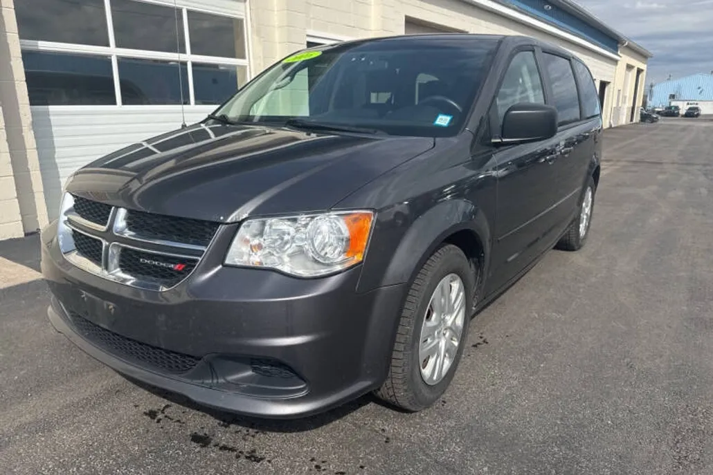 2016 Dodge Grand Caravan SE photo 1