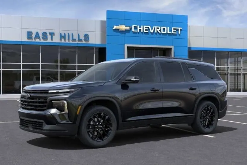 2025 Chevrolet Traverse 2LT photo 1