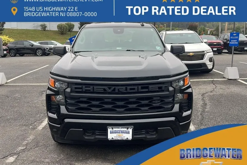 2023 Chevrolet Silverado 1500 Custom photo 1
