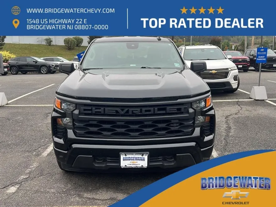 2023 Chevrolet Silverado 1500 Custom photo 1