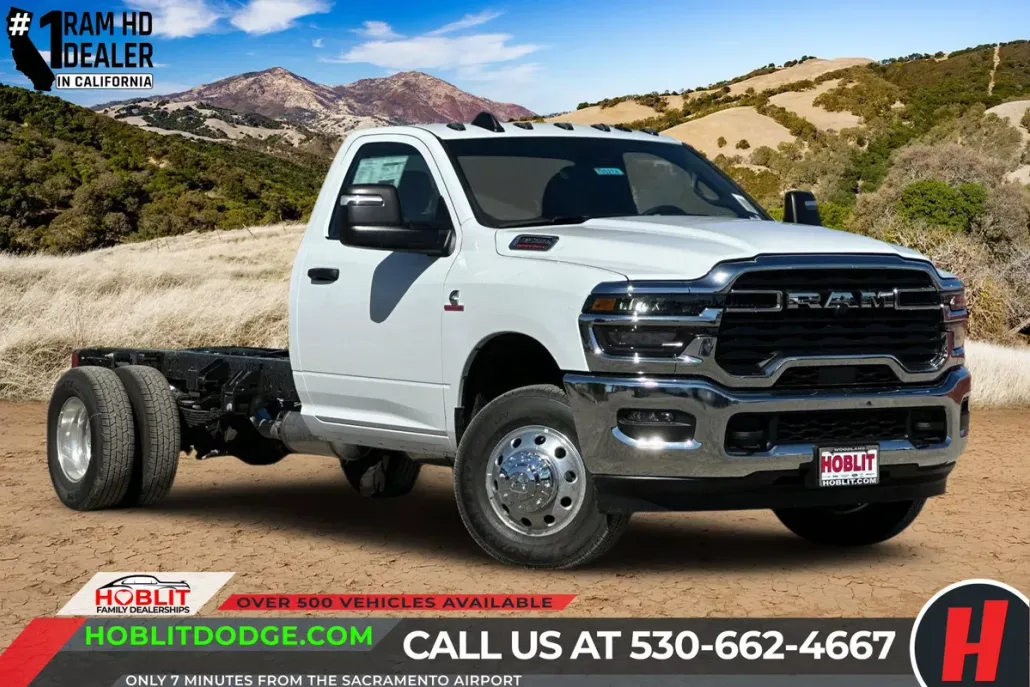 2025 Ram 3500 Tradesman photo 1