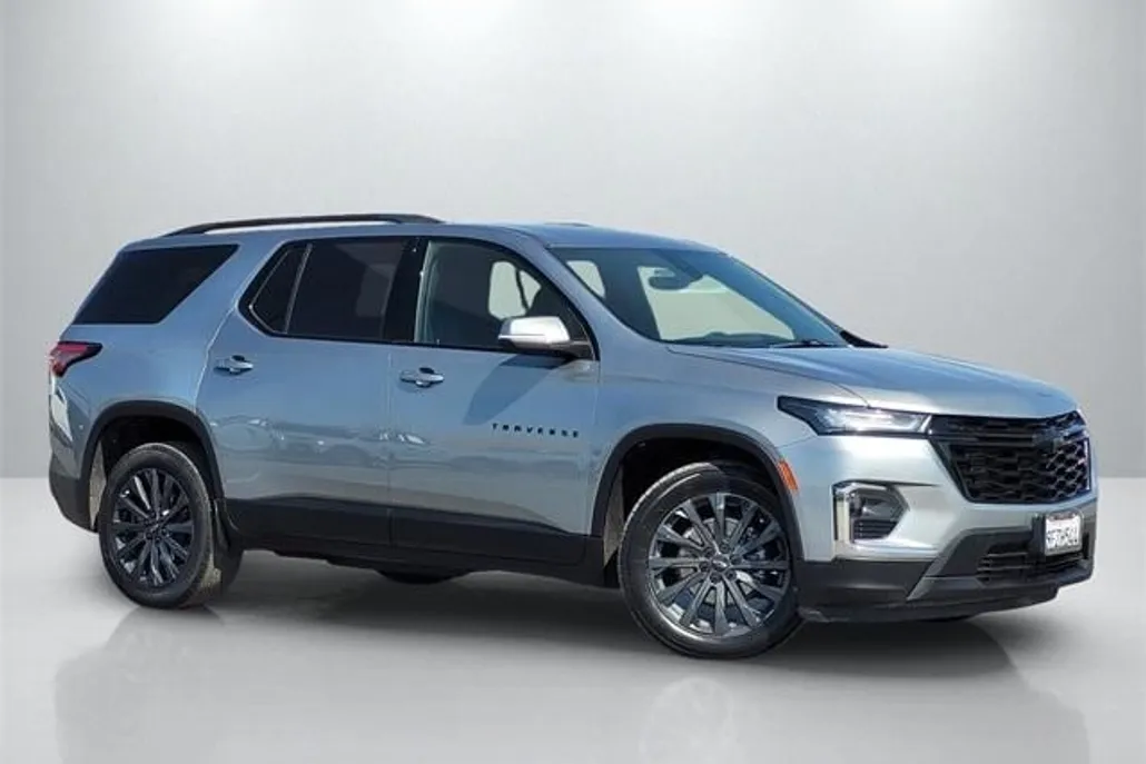 2023 Chevrolet Traverse RS photo 1