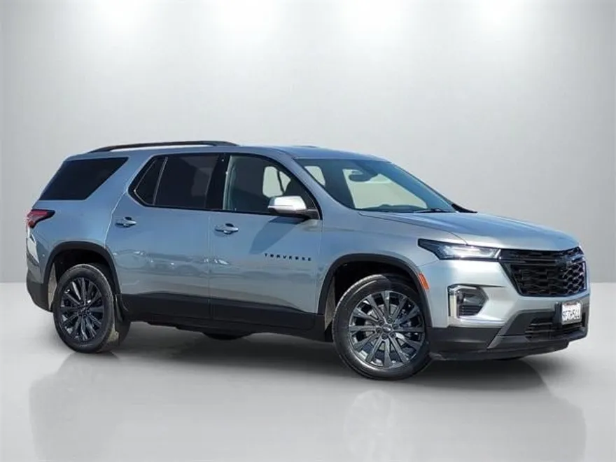 2023 Chevrolet Traverse RS photo 1