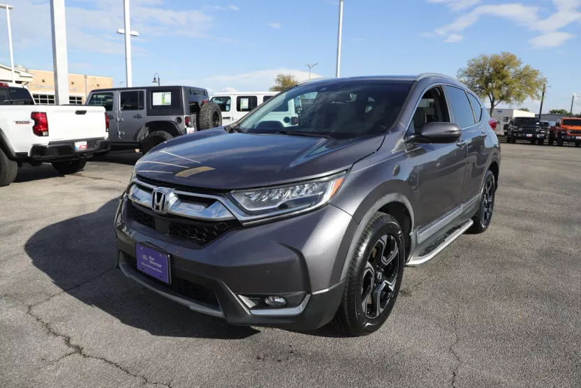 2017 Honda CR-V Touring photo 1