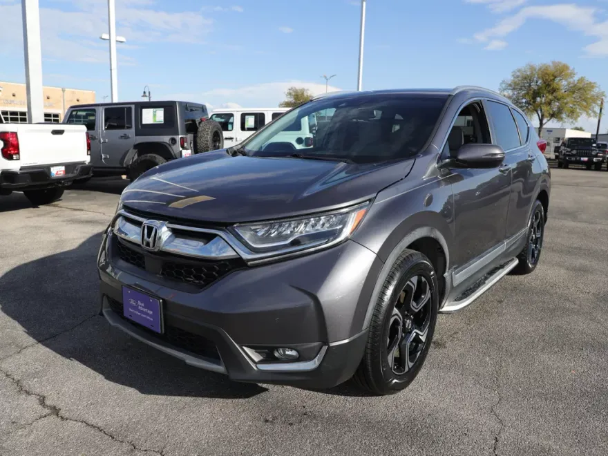 2017 Honda CR-V Touring photo 1