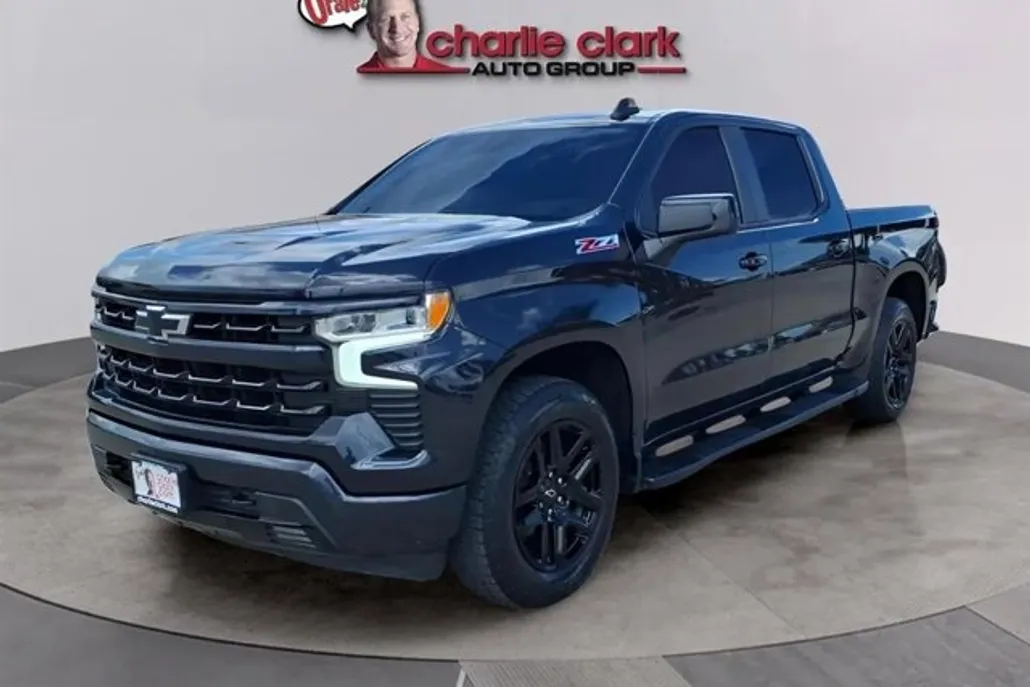 2022 Chevrolet Silverado 1500 RST photo 1
