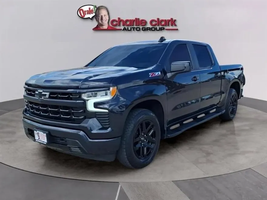 2022 Chevrolet Silverado 1500 RST photo 1