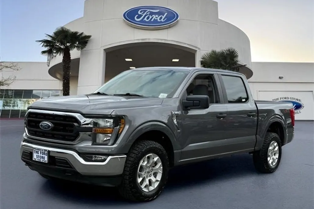 2023 Ford F-150 XLT photo 1