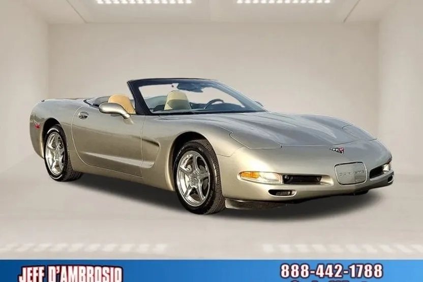 2002 Chevrolet Corvette Base photo 1