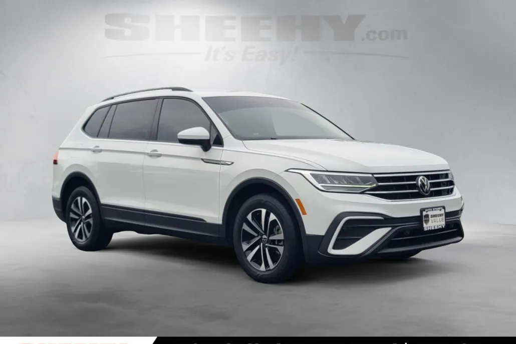 2023 Volkswagen Tiguan S photo 1