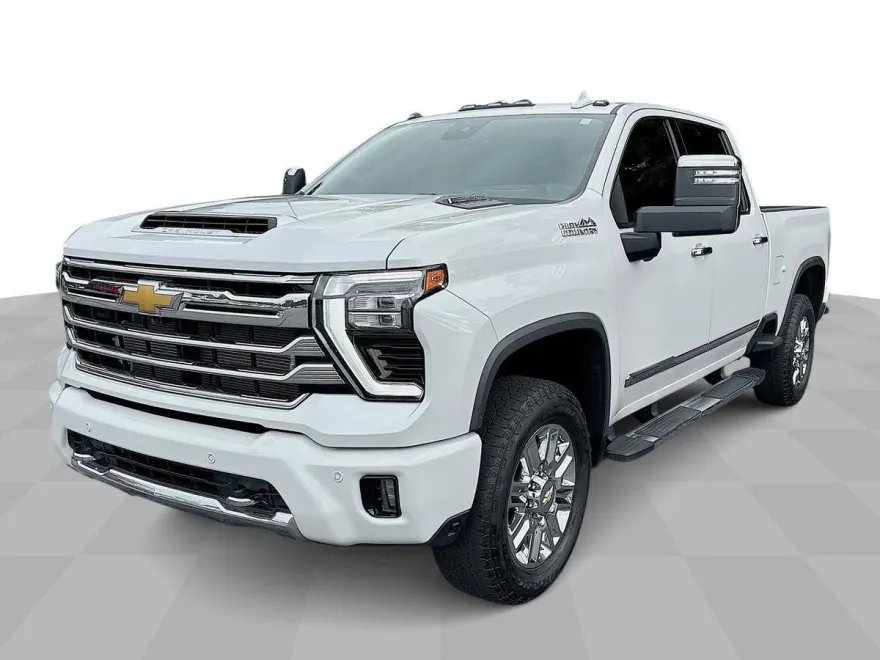 2024 Chevrolet Silverado High Country photo 1