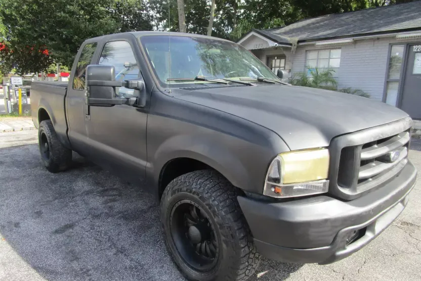1999 Ford F-250 XLT photo 1