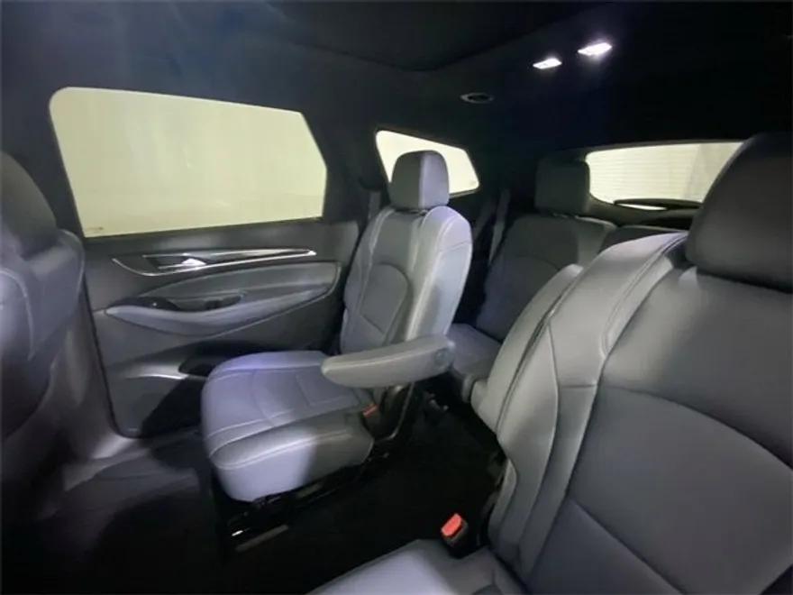 2022 Buick Enclave Premium photo 1