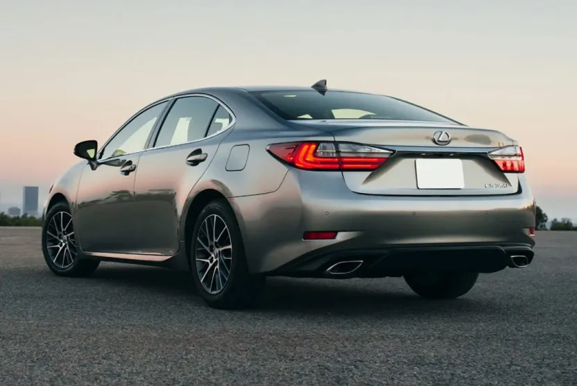 2016 Lexus ES 350 photo 1
