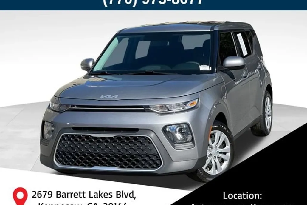 2022 Kia Soul LX photo 1