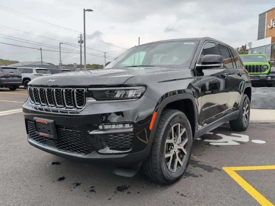 2025 Jeep Grand Cherokee Limited photo 1