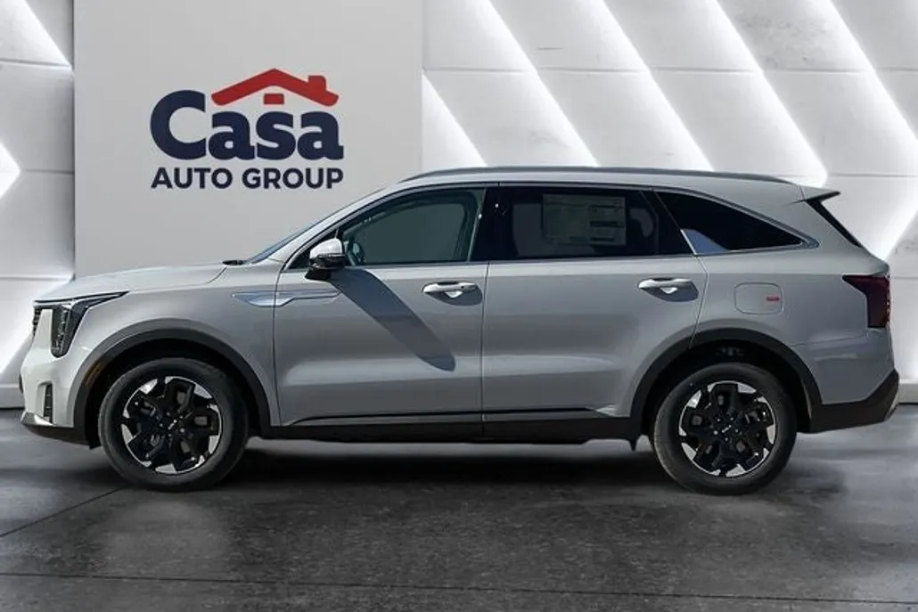 2026 Kia Sorento S photo 1